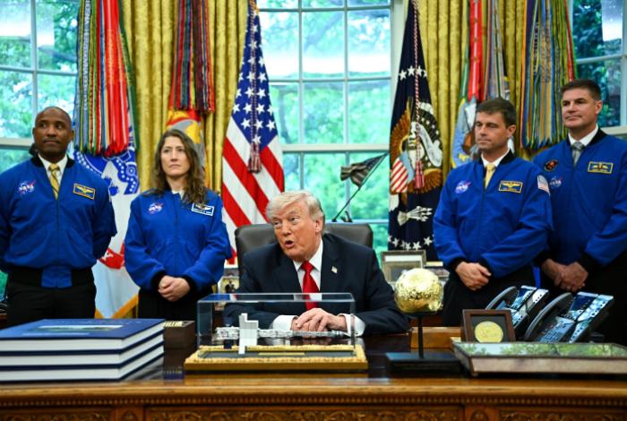 "NASA, hiciste una gran elección": Trump recibe en la Casa Blanca a los astronautas de la misión Artemis II