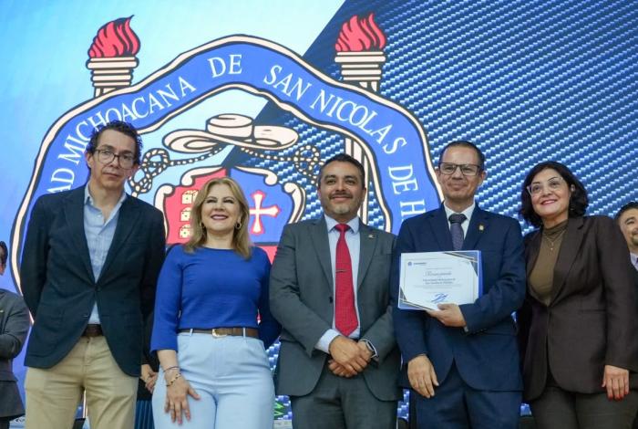 Nicolaitas reciben el reconocimiento Coparmex a la Excelencia Educativa 2026