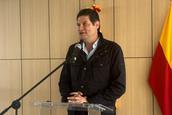 Niegan la crisis mientras el campo y las carreteras están abandonadas: Alfonso