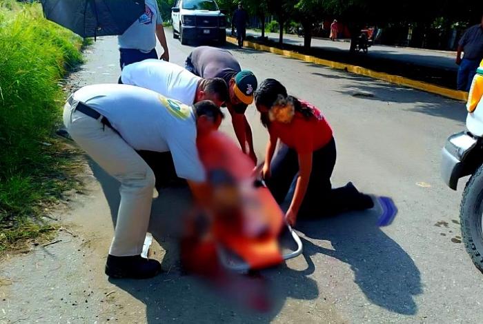 Niño lucha por su vida, tras ser atropellado en Apatzingán; responsable huyó del lugar