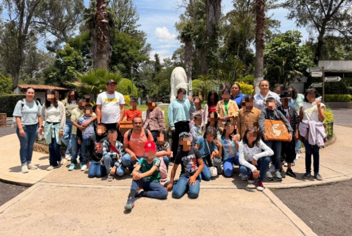 Niños de casa hogar viven por primera vez la experiencia de visitar el Zoológico de Morelia