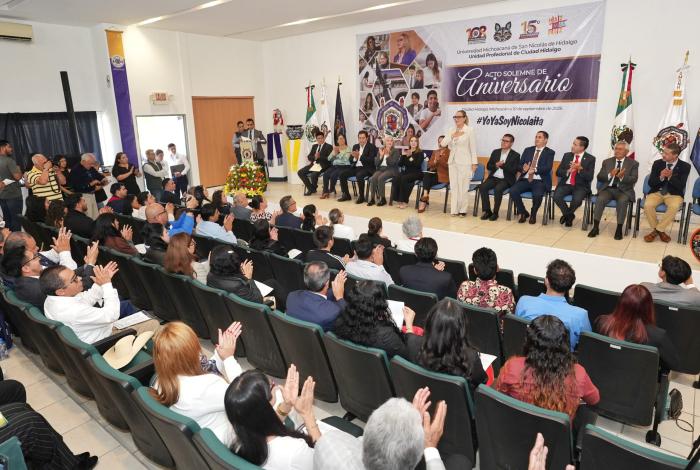 No hay que tenerle miedo al cambio, hay que seguir avanzando: Yarabí Ávila