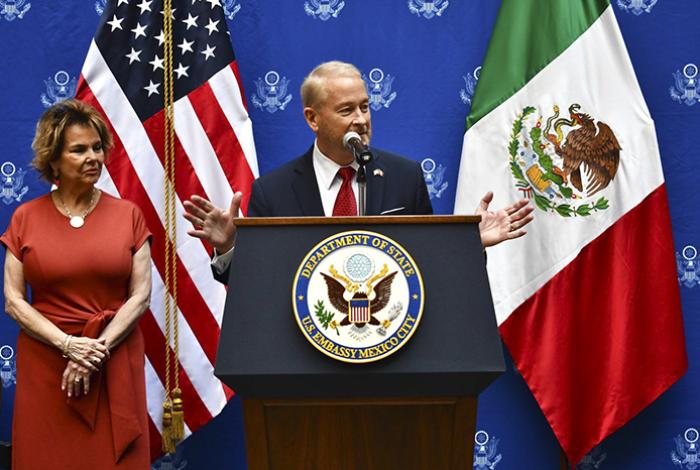 Nuevo embajador de EUA llama a México a enfrentar juntos las “amenazas” compartidas