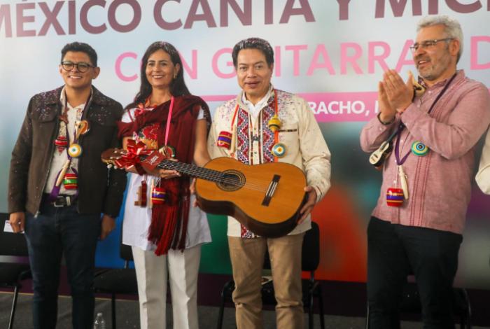 Nuevo programa de guitarras impulsa una cultura de paz: Gabriela Molina