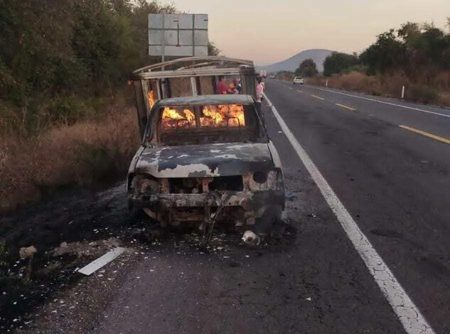  Ocurren al menos 3 accidentes en distintos puntos de la autopista Siglo XXI