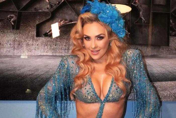 Omar Suárez defiende a Aracely Arámbula por críticas por viajar en avión privado