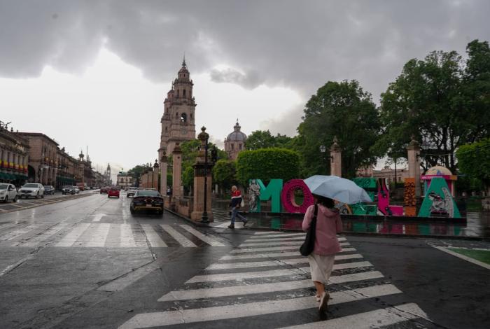 Onda tropical núm. 30 provocará lluvias en Michoacán este sábado