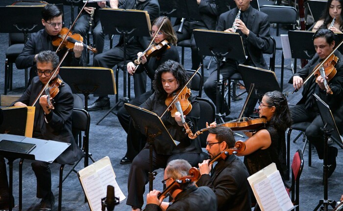  Osidem conquistó al público en una velada inolvidable, en una celebración inovlidable de la amistad y el amor