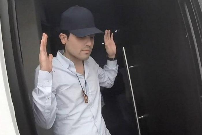 Ovidio Guzmán abandona prisión de Chicago, pero permanece bajo resguardo