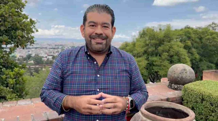  Paco Huacus anuncia separación del PRD Michoacán