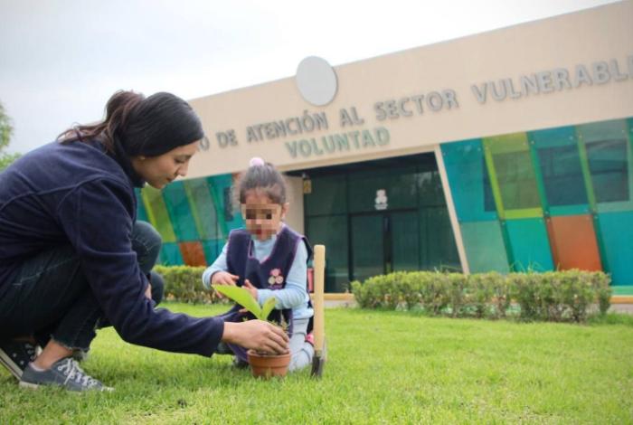 Paola Delgadillo acerca educación Montessori pública y accesible a más familias
