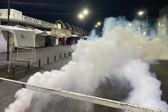 Para prevenir brotes de dengue, Ayuntamiento de Morelia activa brigadas de fumigación