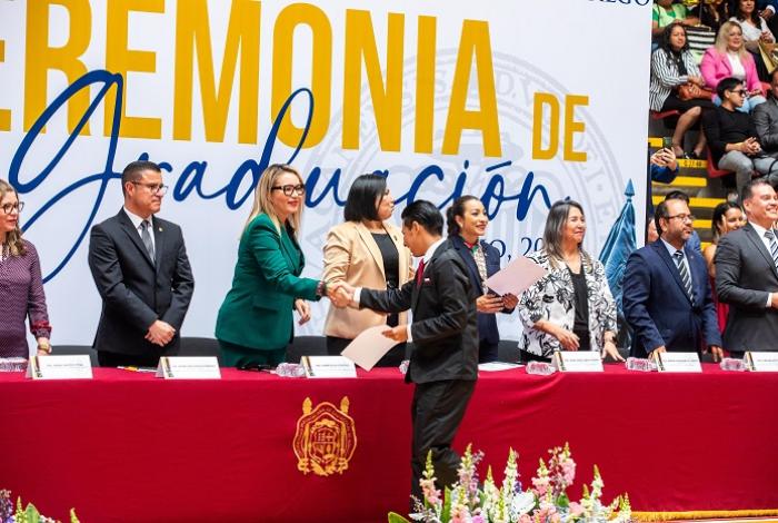 Pase por Excelencia Académica beneficio directo para las y los estudiantes del Bachillerato Nicolaita