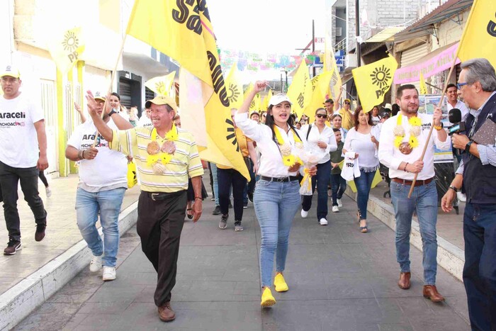  Paso a paso, con propuesta y diálogo Araceli Saucedo se consolida entre las preferencias del electorado