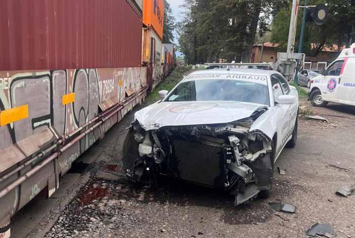 Patrulla de la Guardia Nacional choca contra el tren Pátzcuaro
