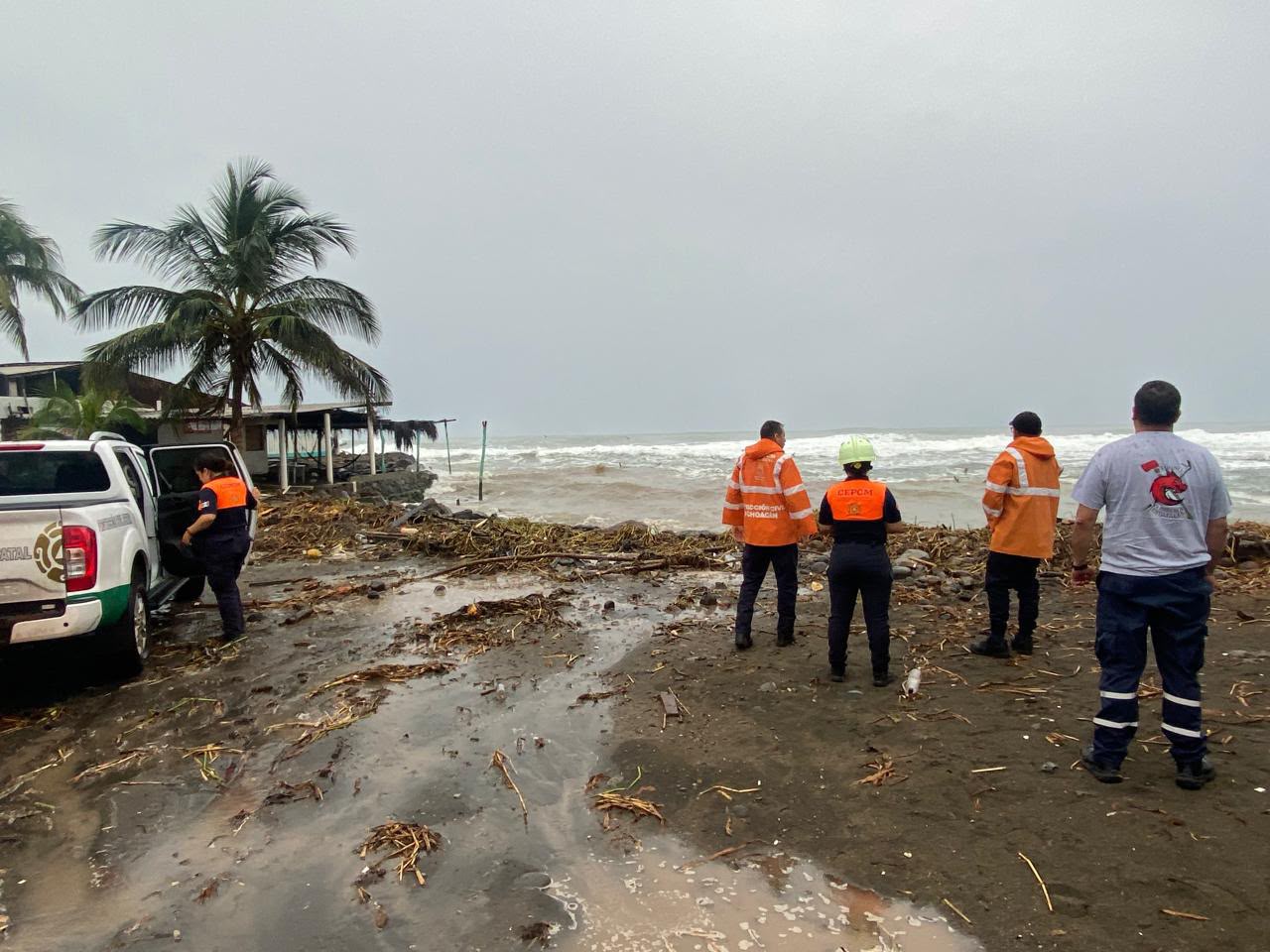 PC vigila huracán Simón; Segob pide suspender corridas a la Costa