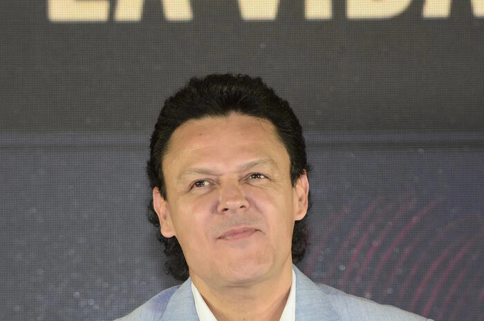 Pedro Fernández comenta sobre su parecido con Bruno Mars