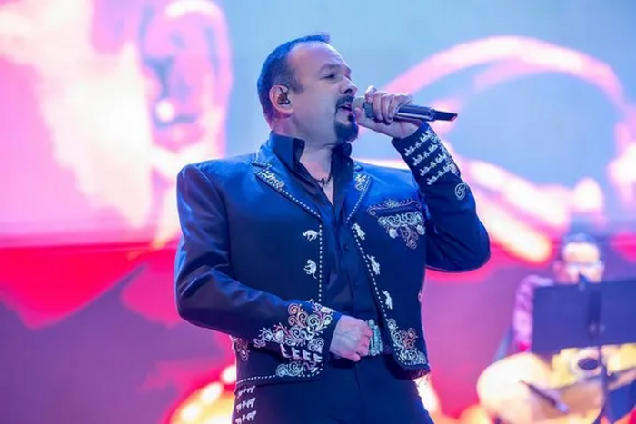  Pepe Aguilar desmiente rivalidad con Alejandro Fernández