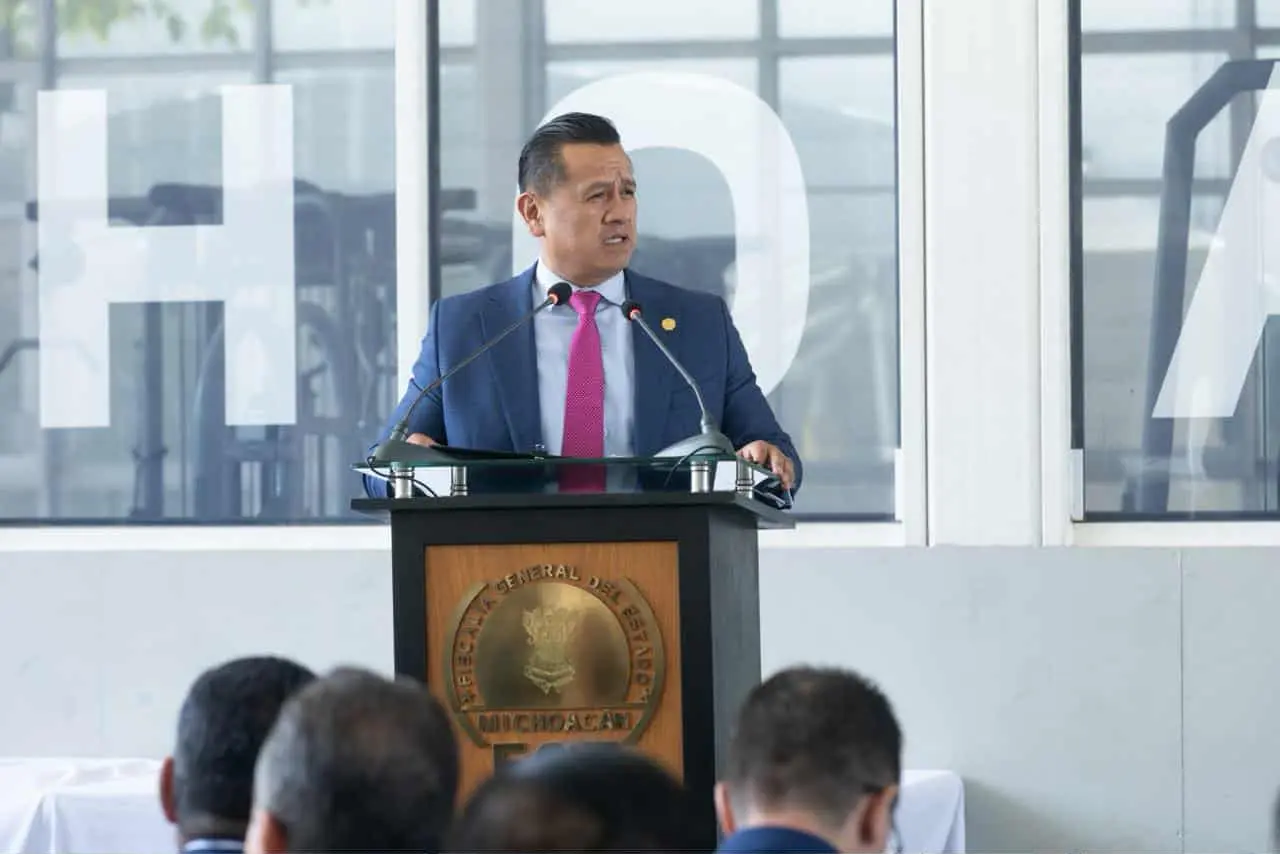 Personal de FGE recibe equipo para fortalecer atención adecuada a la ciudadanía