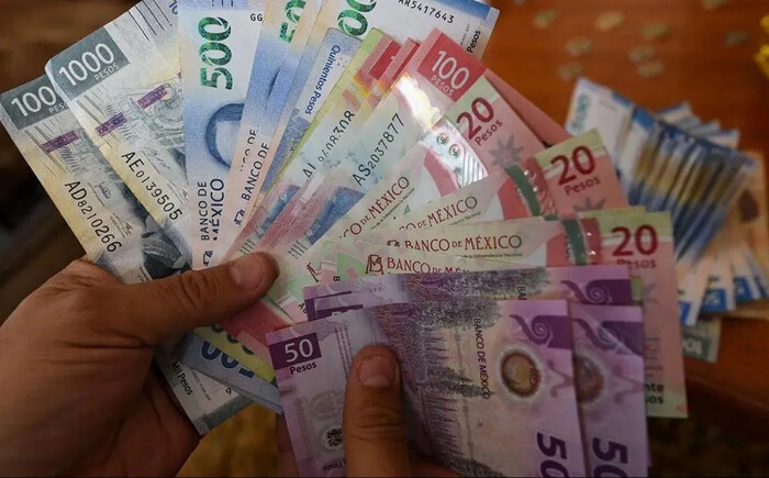 Peso mexicano se recupera ante incertidumbre arancelaria