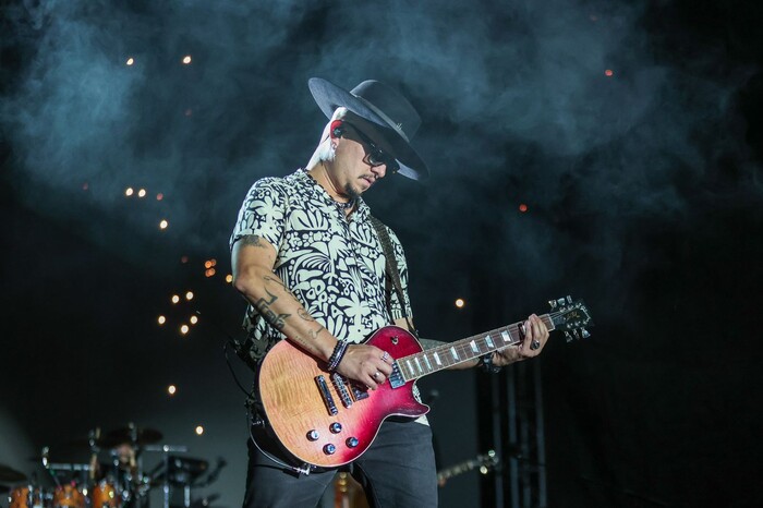 Piso 21 rinde homenaje a “El Buki” en el Festival Michoacán de Origen