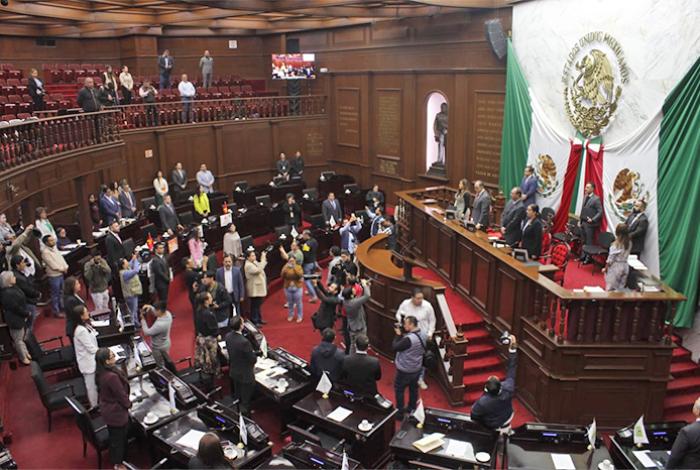 Plan B: Sheinbaum busca eliminar excesos en Congresos; en Michoacán cada diputado cuesta 30.2 mdp