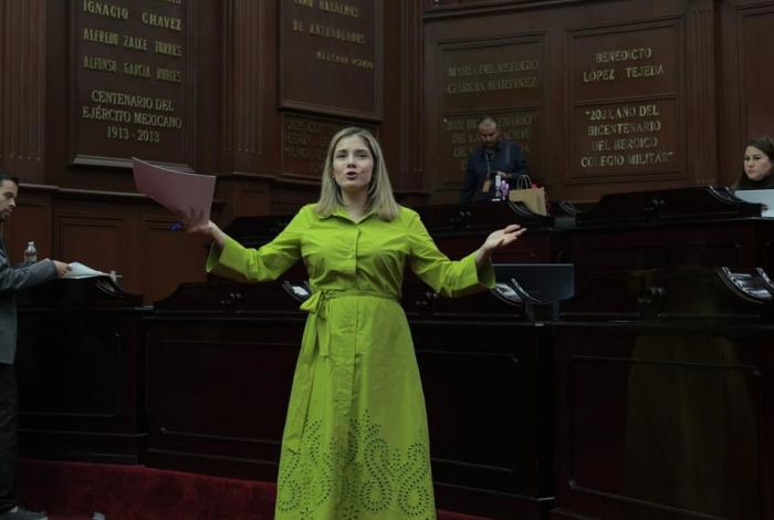 Plantea Brissa Arroyo que por ley se aplique la licencia de paternidad de manera obligatoria