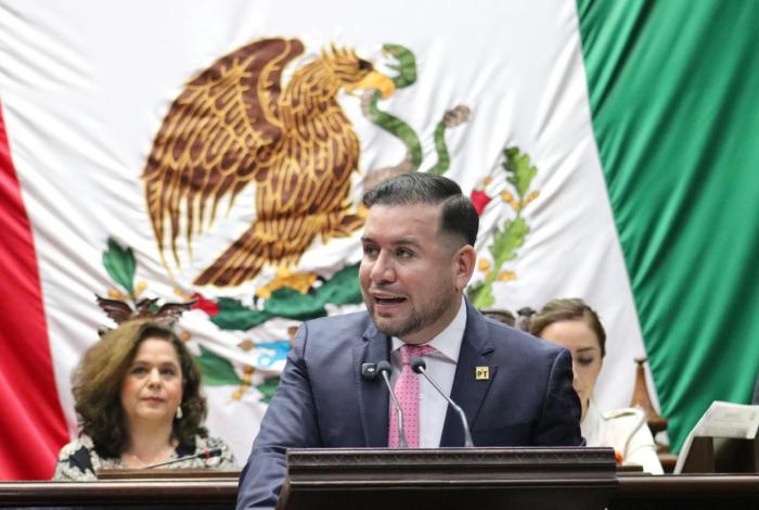 Plantea Reyes Galindo prohibir balas de goma, electrochoques y gases contra manifestantes, en reuniones o protestas pacíficas