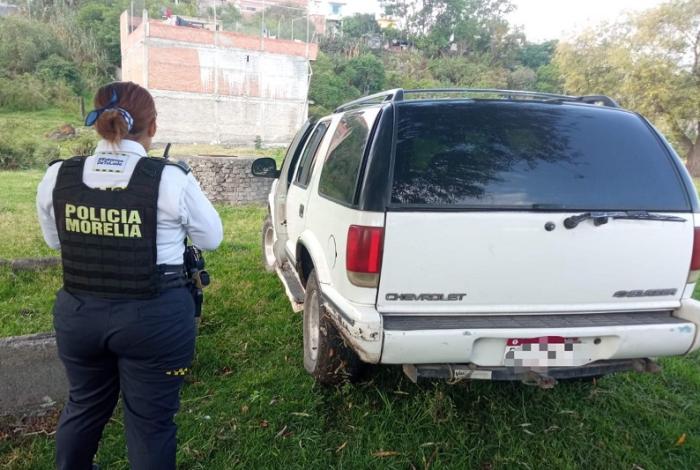 Policía Morelia recupera vehículo robado en la colonia Lago 1