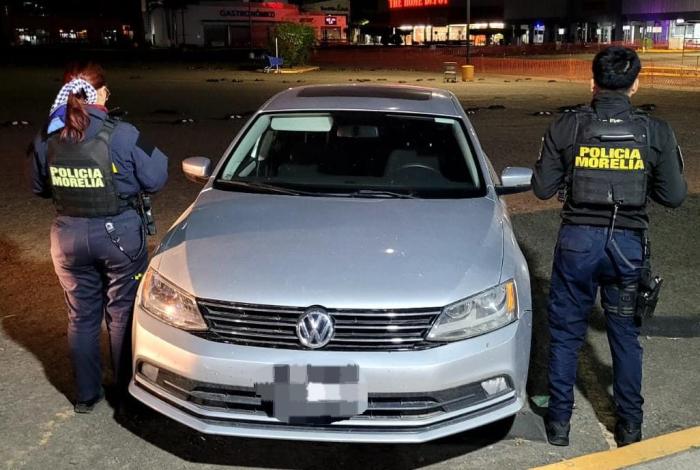 Policía Morelia recupera vehículo robado