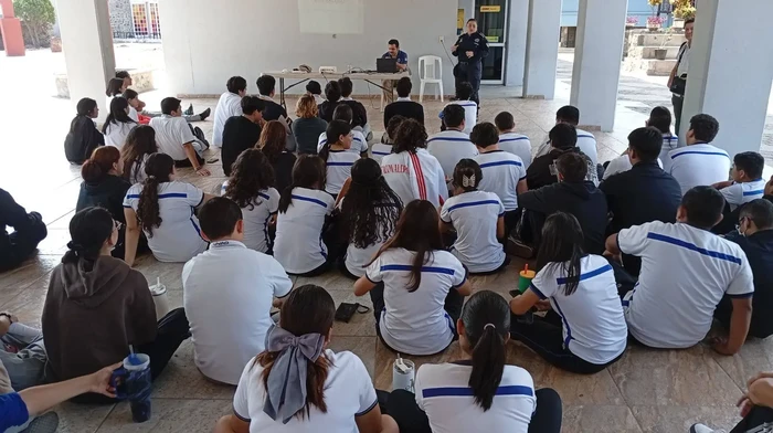 Policía Municipal Promueve la Prevención del Ciberacoso, Extorsión, Secuestro Virtual y Ley Olimpia, entre jóvenes estudiantes