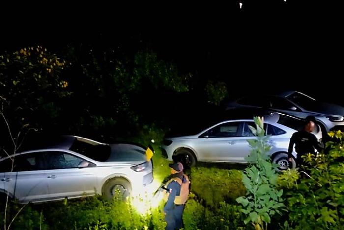 Policías de Quiroga recuperan 3 autos robados con violencia