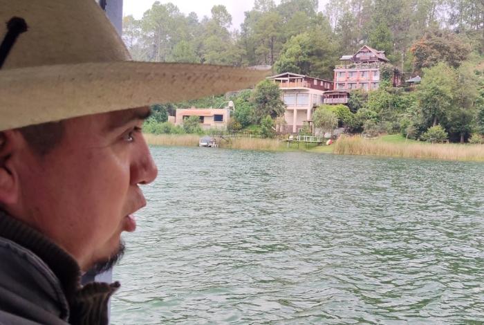Políticos y empresarios, los principales invasores del lago de Zirahuén