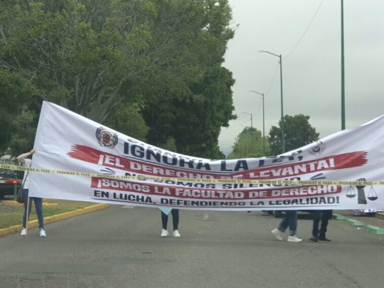 Por amenazas de pseudomaestros de la Facultad de Derecho ante sesión del Consejo Universitario, SSP resguarda edificio de Rectoría