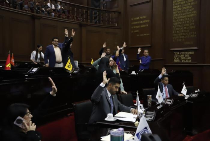 Por ley prevención y atención integral del cáncer de próstata y testicular: 76 Legislatura