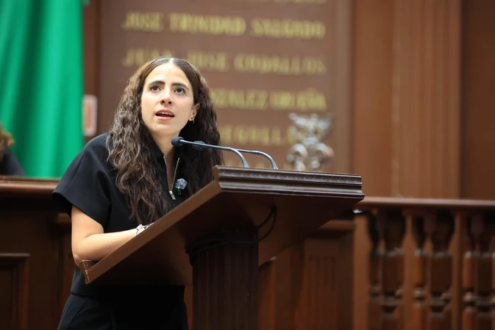 Por una niñez fuerte y feliz: Giulianna Bugarini propone reforzar la salud mental en las escuelas