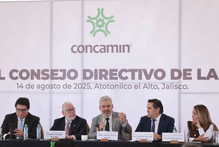 Presenta Bedolla a industriales del país beneficios del Polo Bienestar Parque Bajío