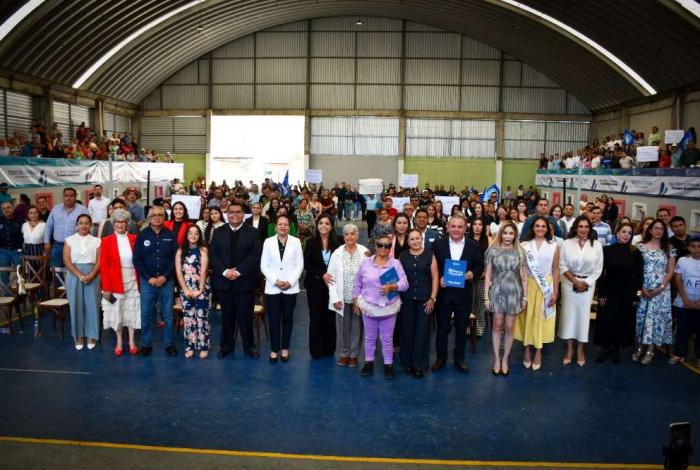 Presenta diputada Tere Herrera primer informe legislativo