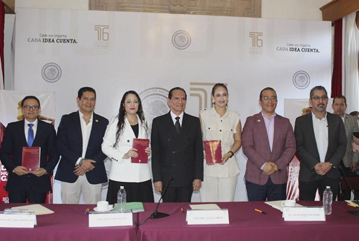 Presentan libro “Derechos humanos y sus garantías”, de José René Olivos Campos
