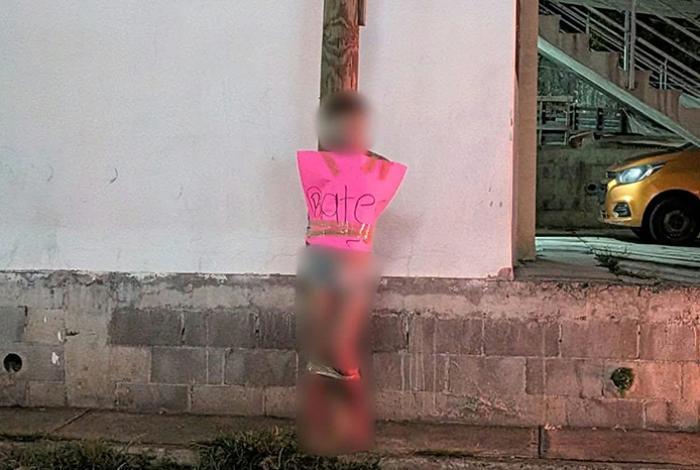 Presunto ladrón es golpeado y atado a un poste en Hacienda del Sol, en Tarímbaro
