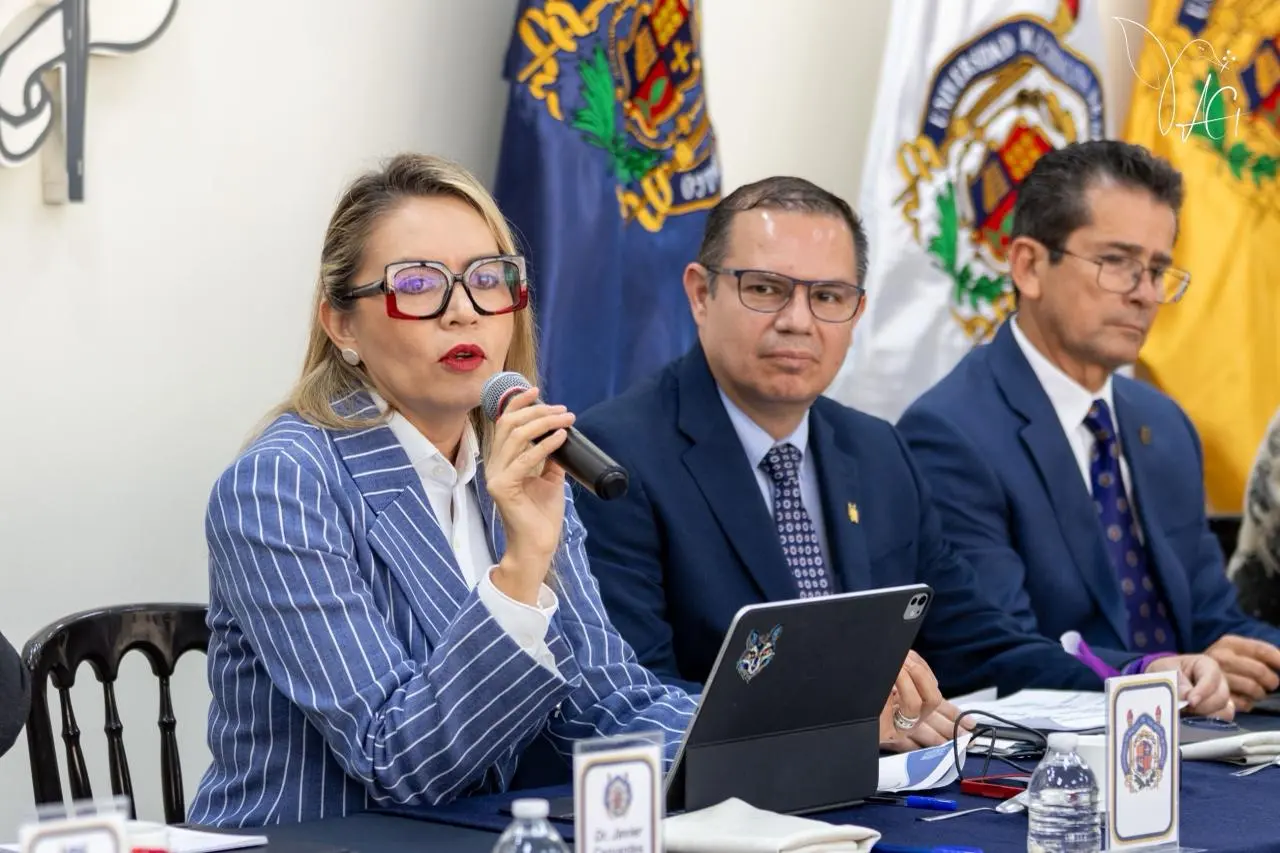 Programa de fortalecimiento y vinculación permanente con Escuelas Incorporadas, establece Yarabí Ávila