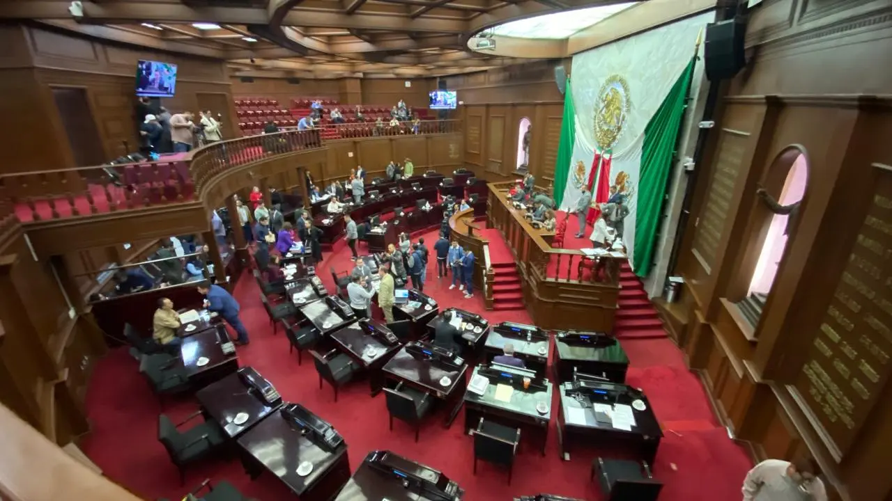 Prohibición de deuda a largo plazo pasará a discusión en el Congreso de Michoacán
