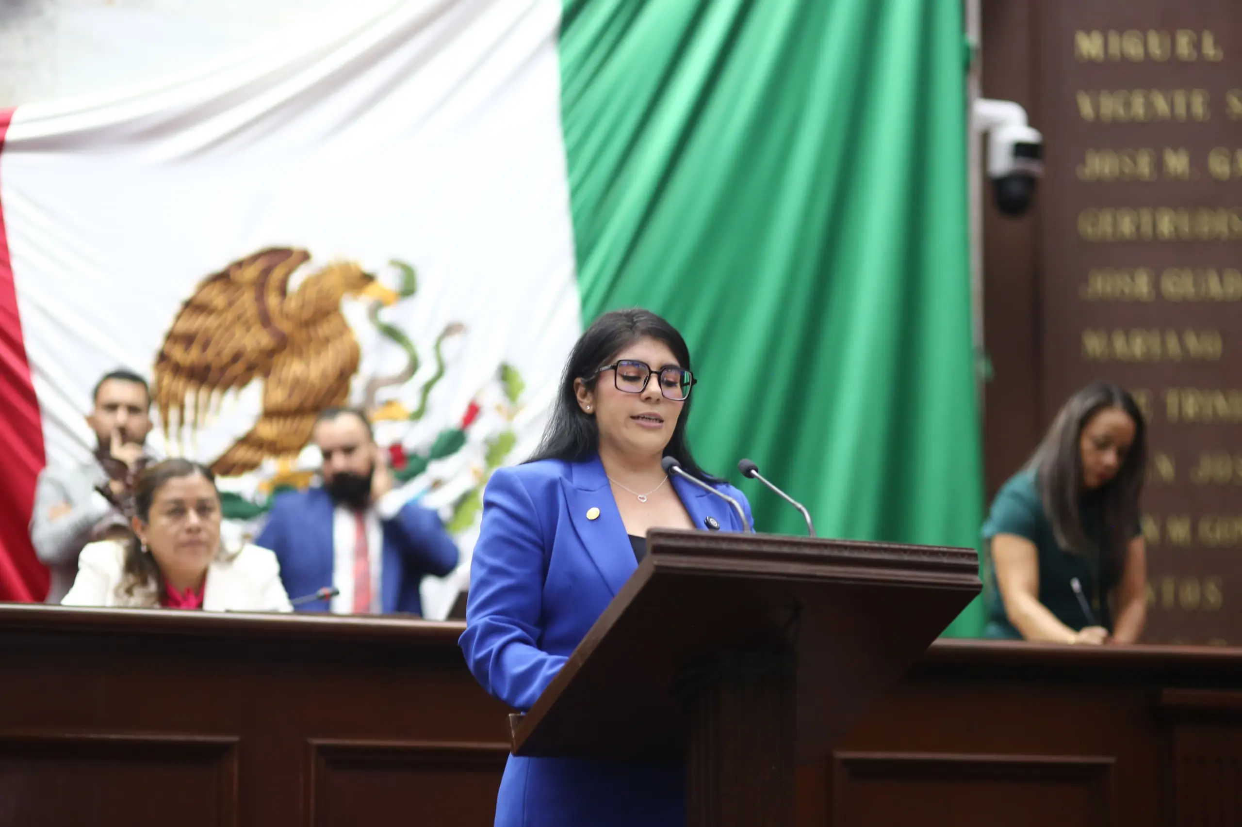 Propone Vanhe Caratachea fortalecer la protección de la niñez en Michoacán