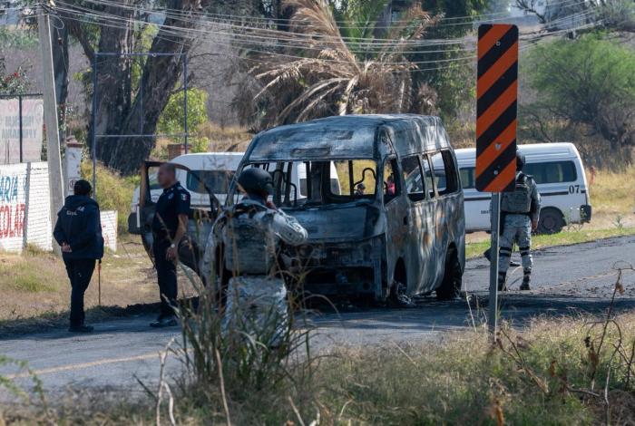 Qu3man combi de transporte público en la Zinapécuaro-Morelia