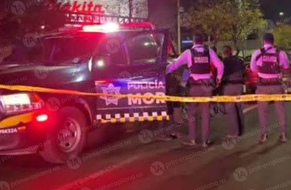 Raf4guean camioneta en la Quiroga-Morelia; un hombre resulta h3rido