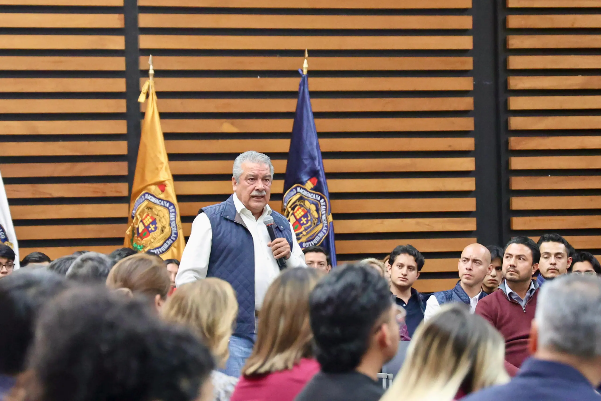 Raúl Morón impulsará a la Universidad Michoacana como corazón de transformación social