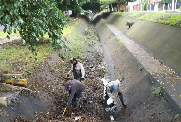 Realiza Gobierno de Morelia limpieza preventiva en canal Fray Antonio de San Miguel