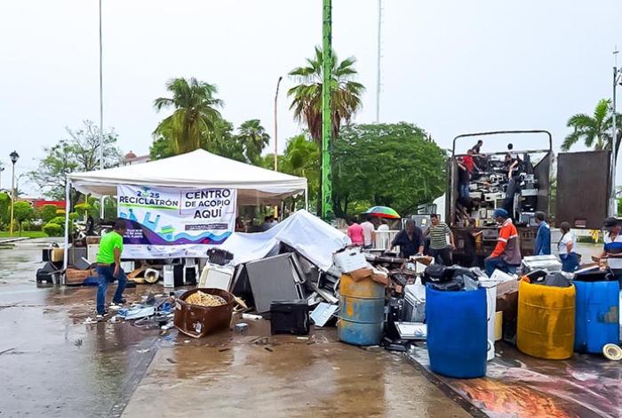 Reciclatrón 2025 de Lázaro Cárdenas logra acopio de 21 toneladas de residuos electrónicos