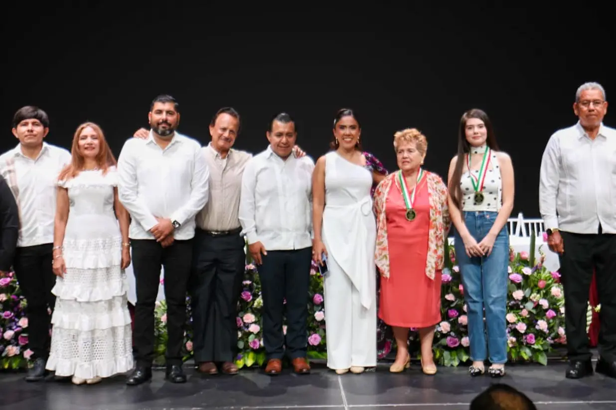 Reconocen a Ashley Mendoza Acevedo con el Mérito Juvenil 2026 de Apatzingán