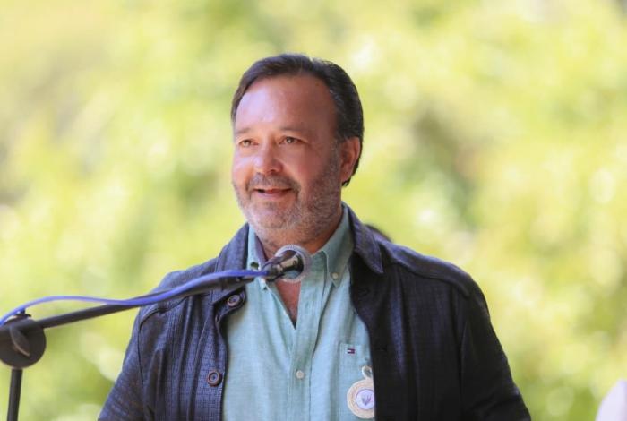 Reconocen a Julio Arreola en el 83 aniversario de la Escuela Secundaria Federal “Lázaro Cárdenas”